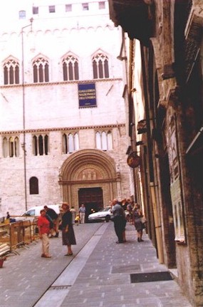 tour2.jpg (42835 bytes)